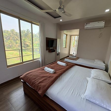 White House Beach Resort, Nagaon Bagian luar foto