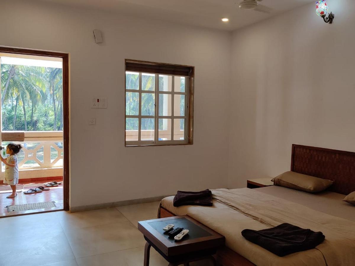 White House Beach Resort, Nagaon Bagian luar foto