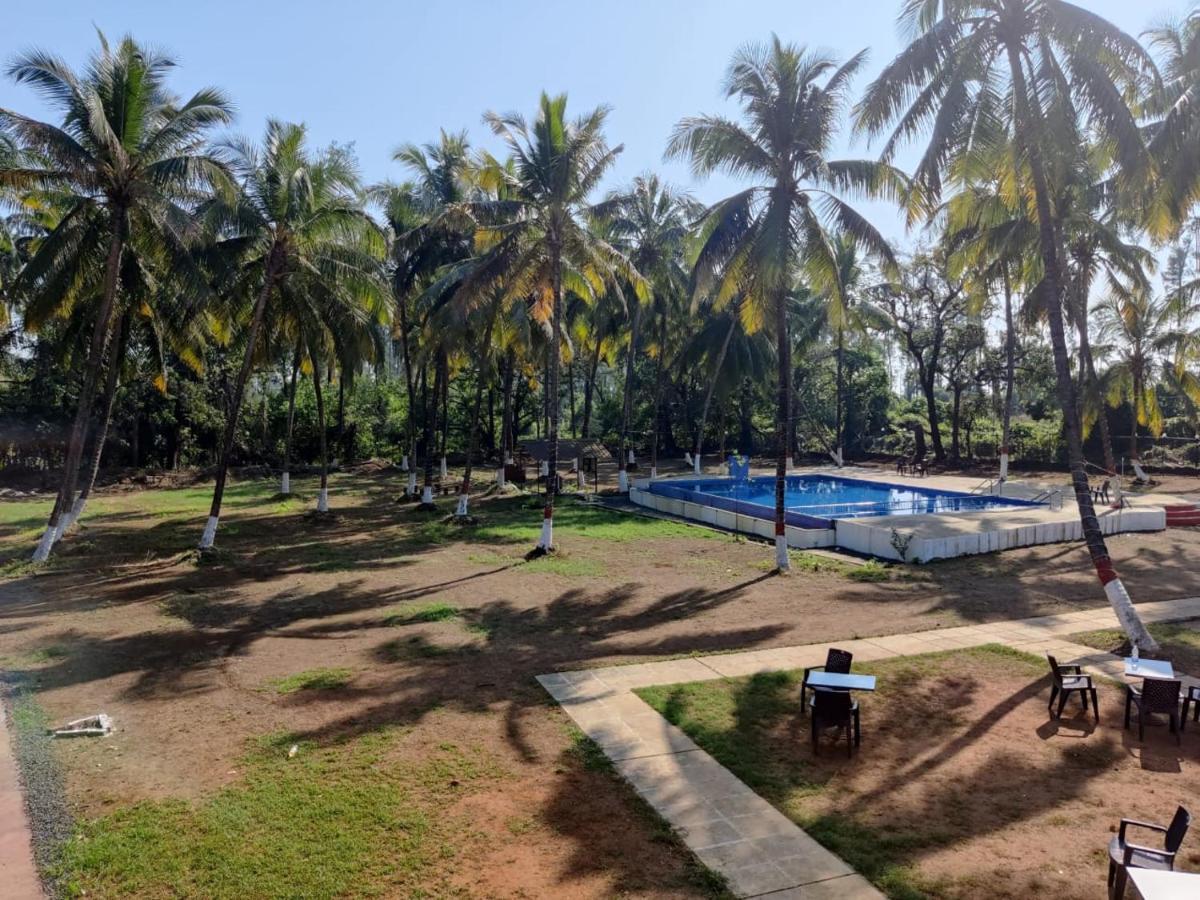 White House Beach Resort, Nagaon Bagian luar foto