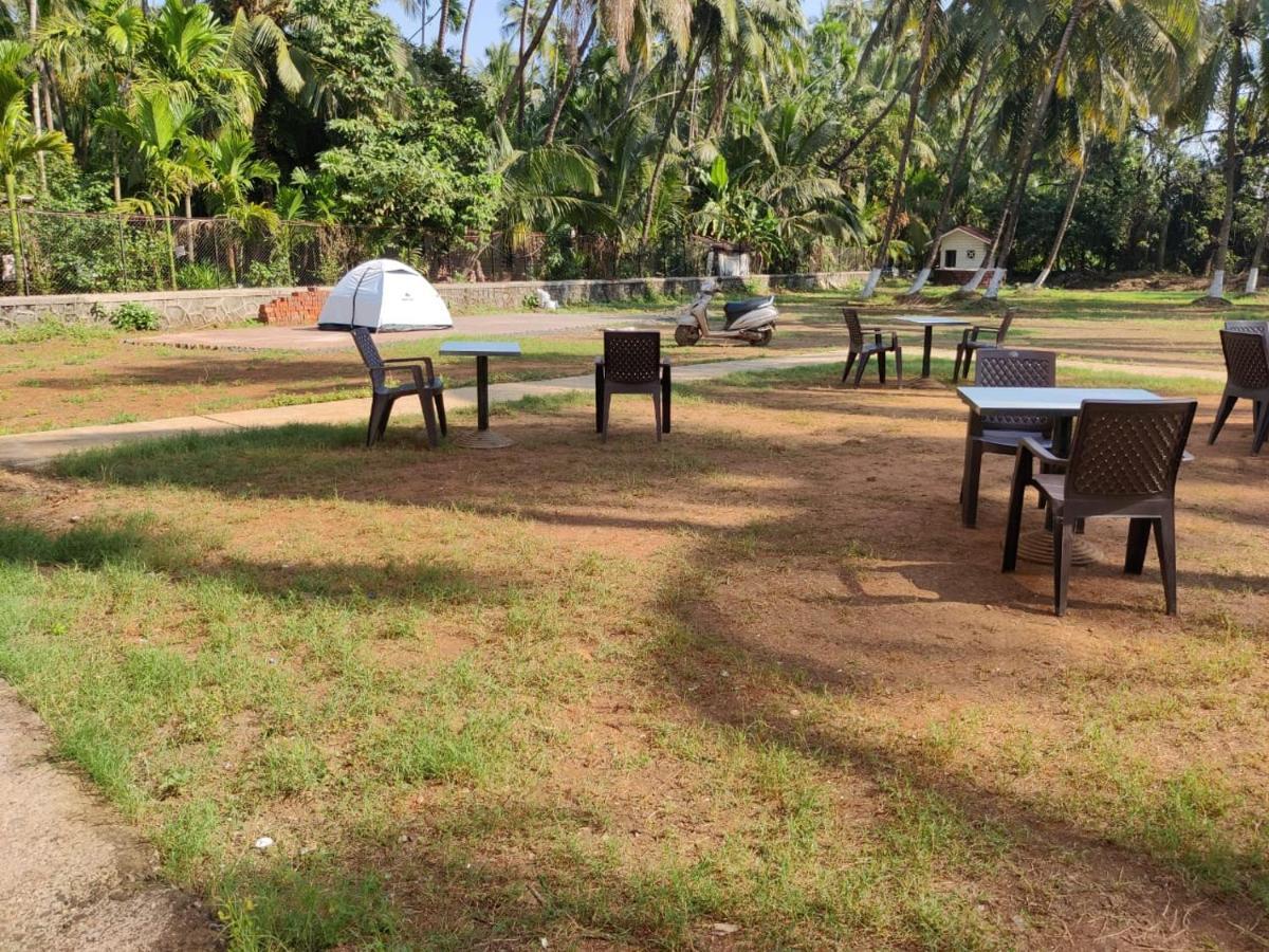 White House Beach Resort, Nagaon Bagian luar foto